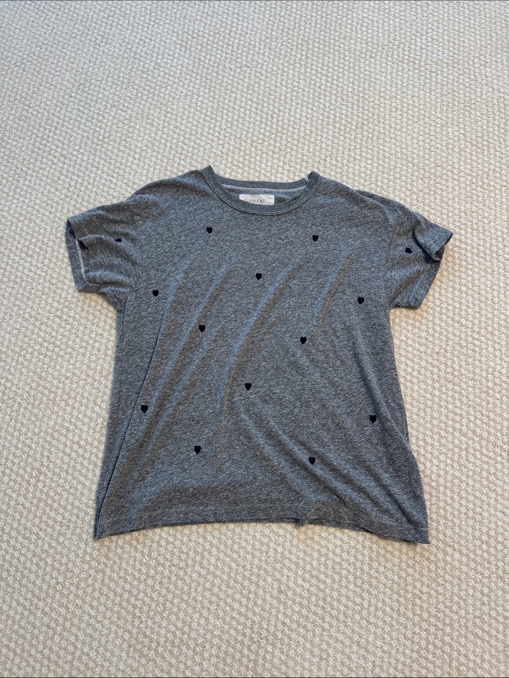 THE GREAT. Heather Gray Short Sleeve Tee with Black Heart Dots